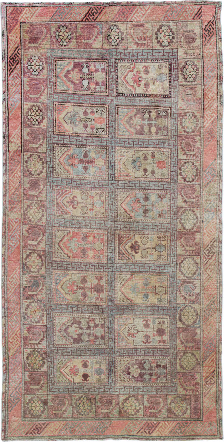 Antique East Turkestan Khotan Gallery Carpet, No.10772 - Galerie Shabab