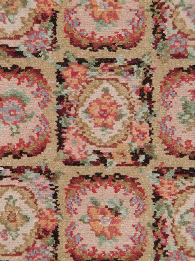 An Axminster Runner, No.10952 - Galerie Shabab