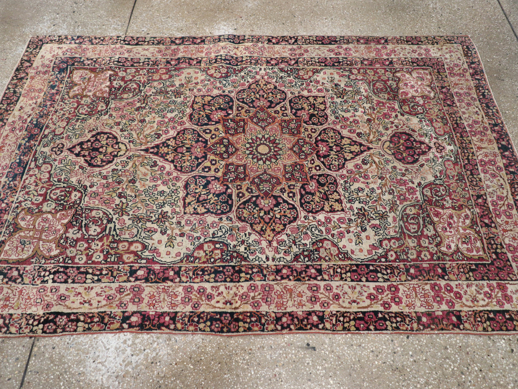 Antique Persian Lavar Kerman Rug, No.11251 - Galerie Shabab