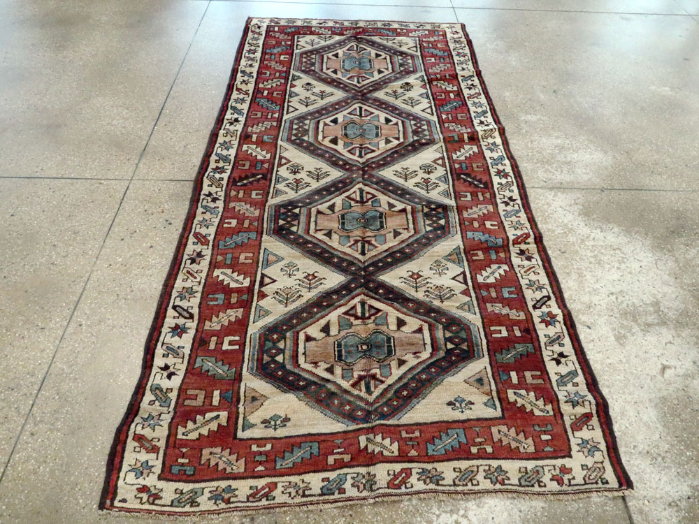 Antique Persian Serab Gallery Rug, No.11459 - Galerie Shabab