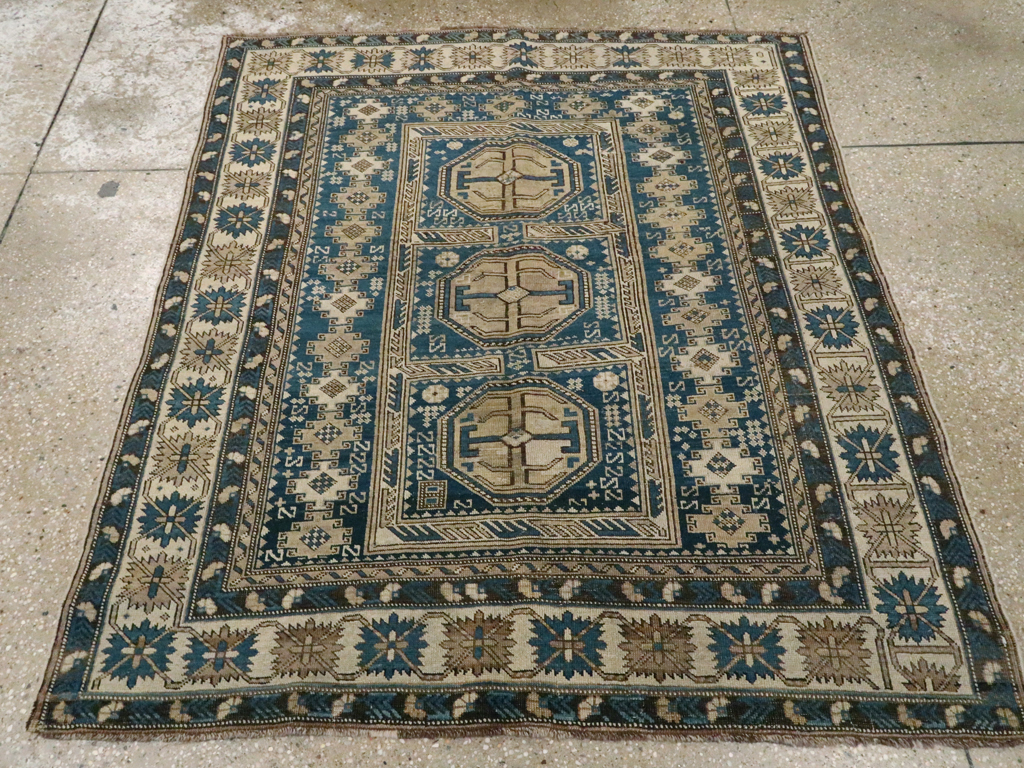 Antique Caucasian Shirvan Rug, No.11616 - Galerie Shabab