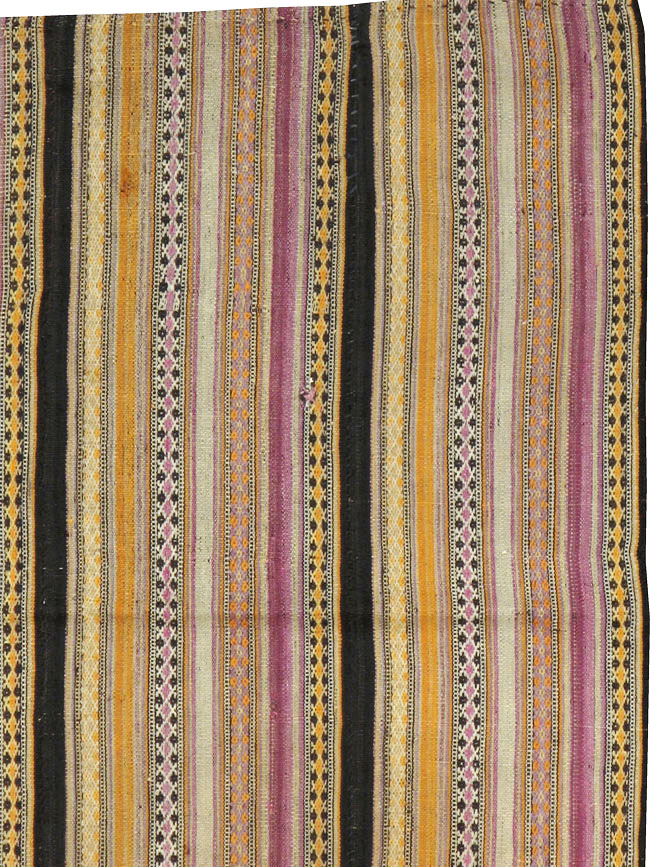 Vintage Persian Kilim, No.11760 - Galerie Shabab