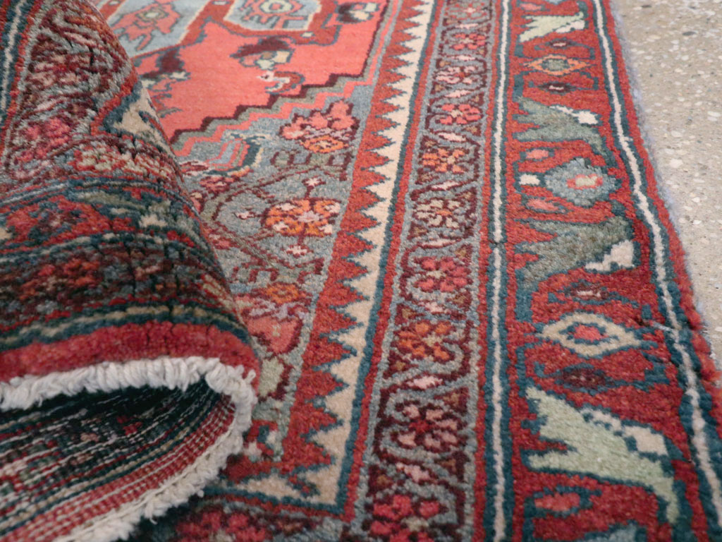 Antique Persian Bidjar Throw Rug, No.11980 - Galerie Shabab