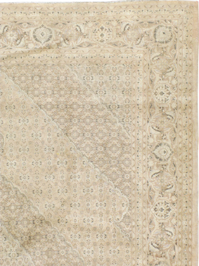 Antique Persian Tabriz Rug, No.12727 - Galerie Shabab