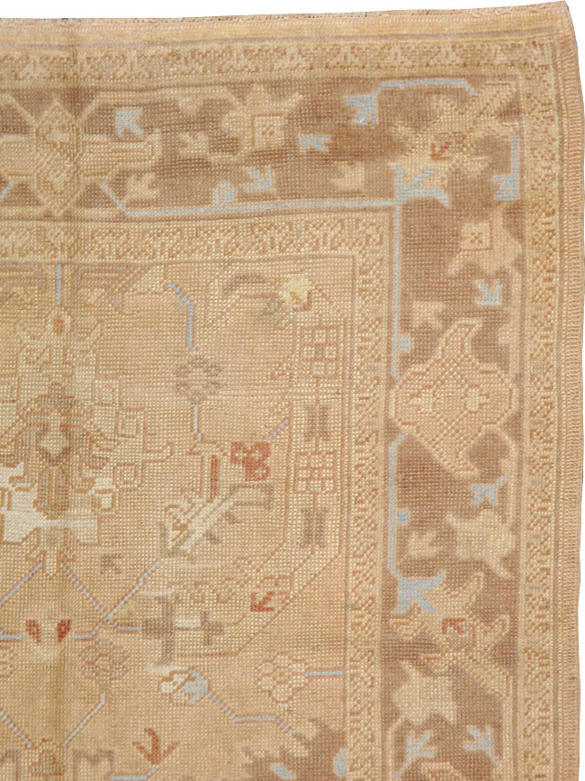 Antique Turkish Oushak Rug, No.12879 - Galerie Shabab