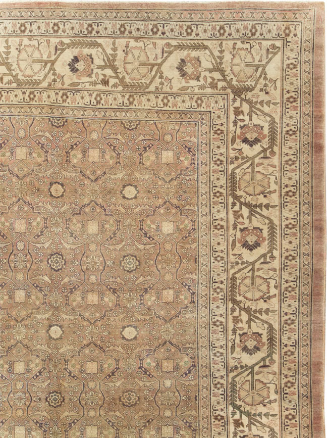 Antique Persian Tabriz Rug, No.12939 - Galerie Shabab