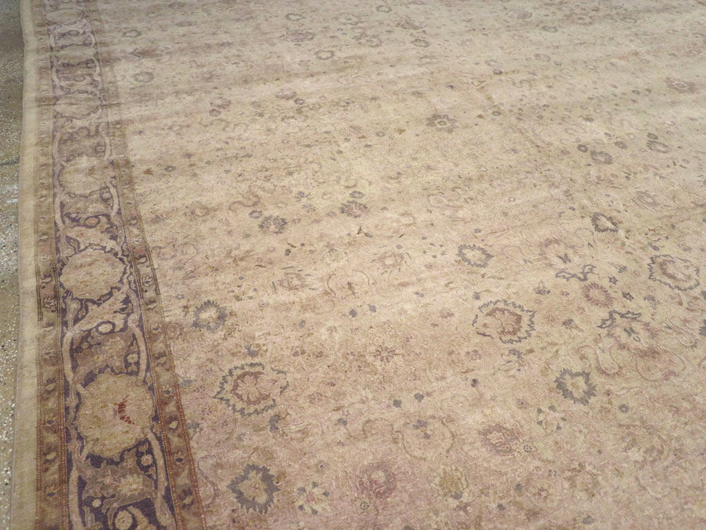 Antique Turkish Herekeh Oversize Carpet, No.13453 - Galerie Shabab