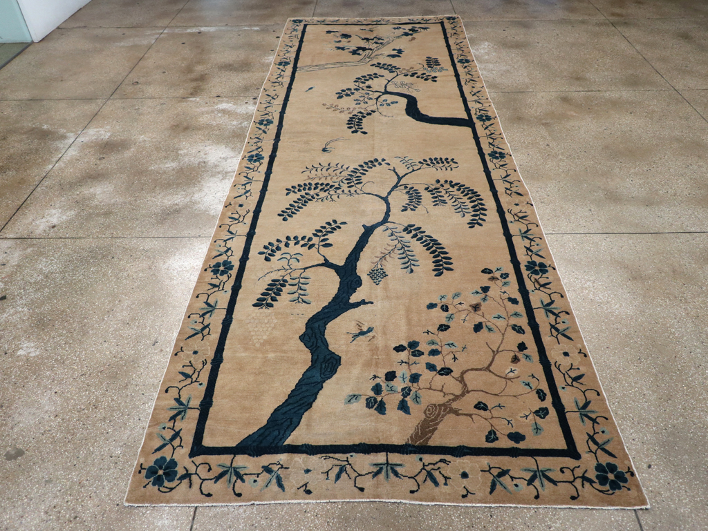 Antique Chinese Peking Wide Gallery Runner, No.13708 - Galerie Shabab