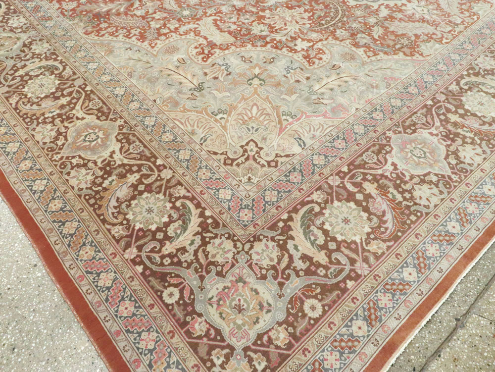 Vintage Persian Tabirz Carpet, No.13815 - Galerie Shabab