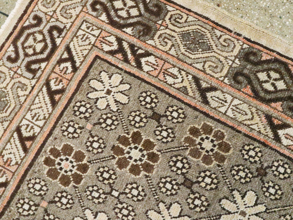 Vintage East Turkestan Khotan Rug, No.13885 - Galerie Shabab