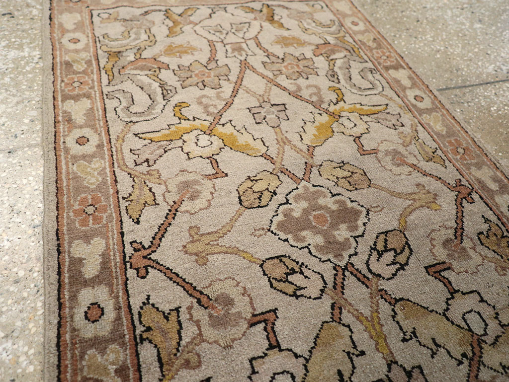 Antique Indian Lahore Rug, No.13977 - Galerie Shabab