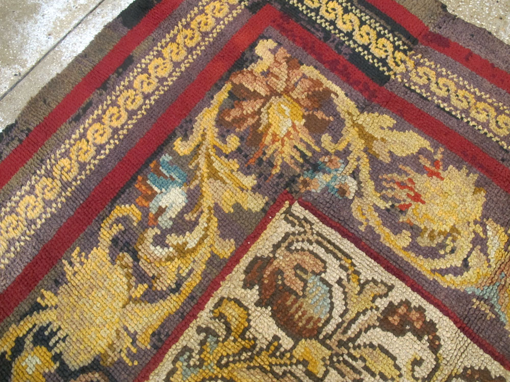 Vintage Irish Donegal Accent Carpet, No.13979 - Galerie Shabab