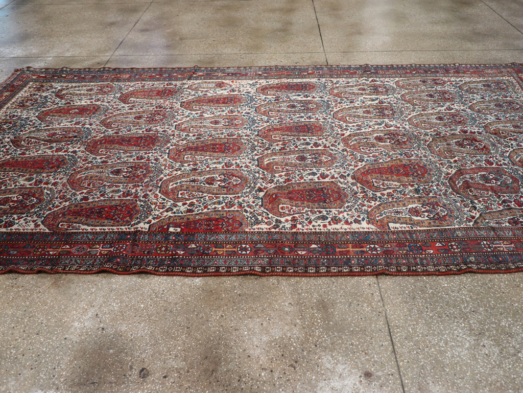 Antique Persian Shiraz Carpet, No.14137 - Galerie Shabab