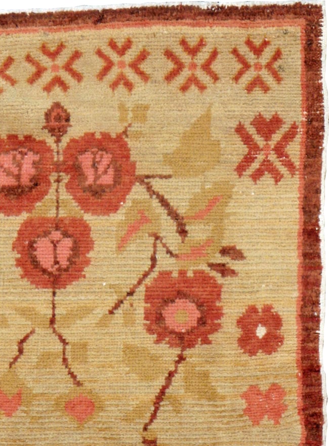 Vintage Turkish Anatolian Throw Rug, No.14326 - Galerie Shabab
