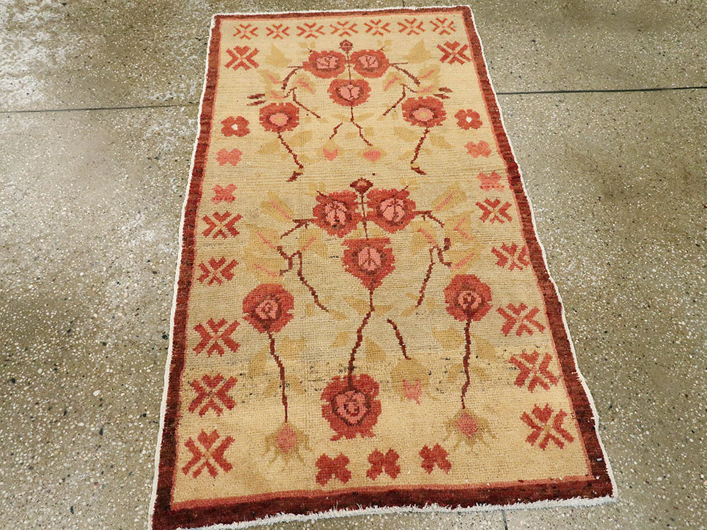Vintage Turkish Anatolian Throw Rug, No.14326 - Galerie Shabab
