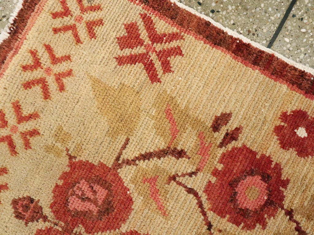 Vintage Turkish Anatolian Throw Rug, No.14326 - Galerie Shabab