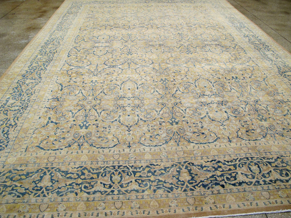 Antique Persian Tabriz Carpet, No.14385 - Galerie Shabab
