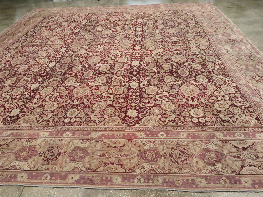 Antique Indian Agra Square Carpet, No.14425 - Galerie Shabab
