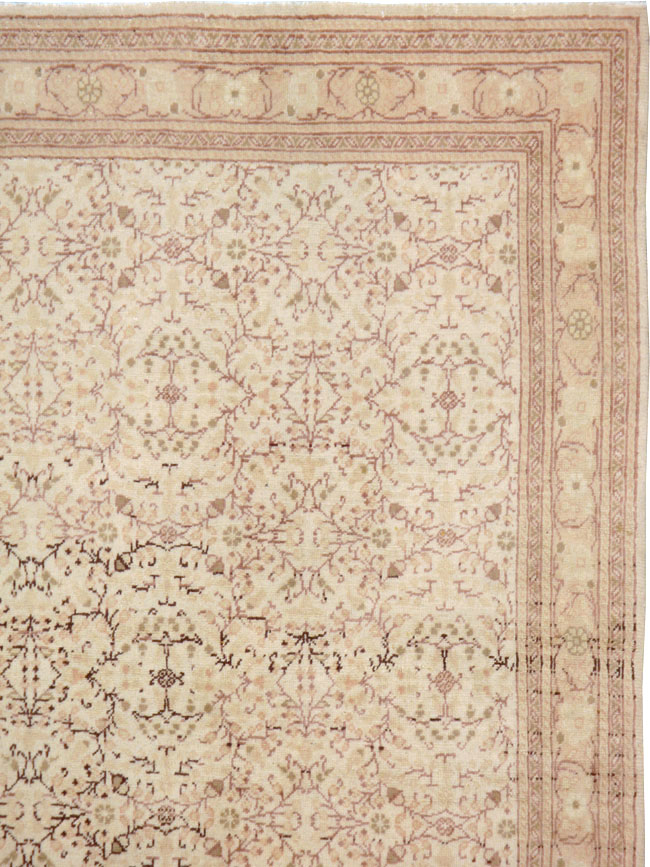 Vintage Turkish Sivas Carpet, No.14474 - Galerie Shabab