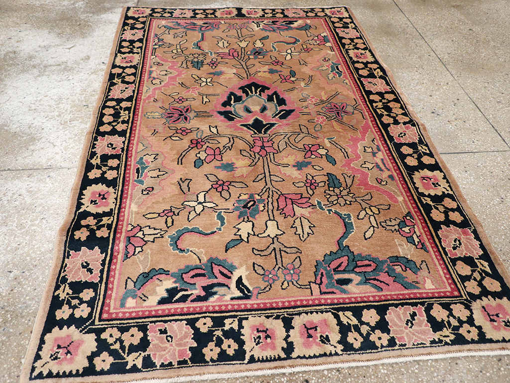 Antique Indian Lahore Rug, No.14688 - Galerie Shabab