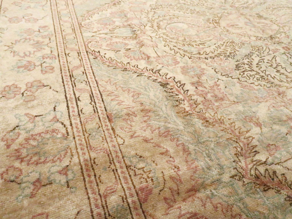 Vintage Turkish Sivas Carpet, No.14956 - Galerie Shabab
