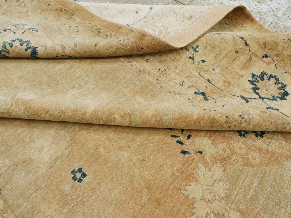 Antique Persian Tabriz Carpet, No.15593 - Galerie Shabab