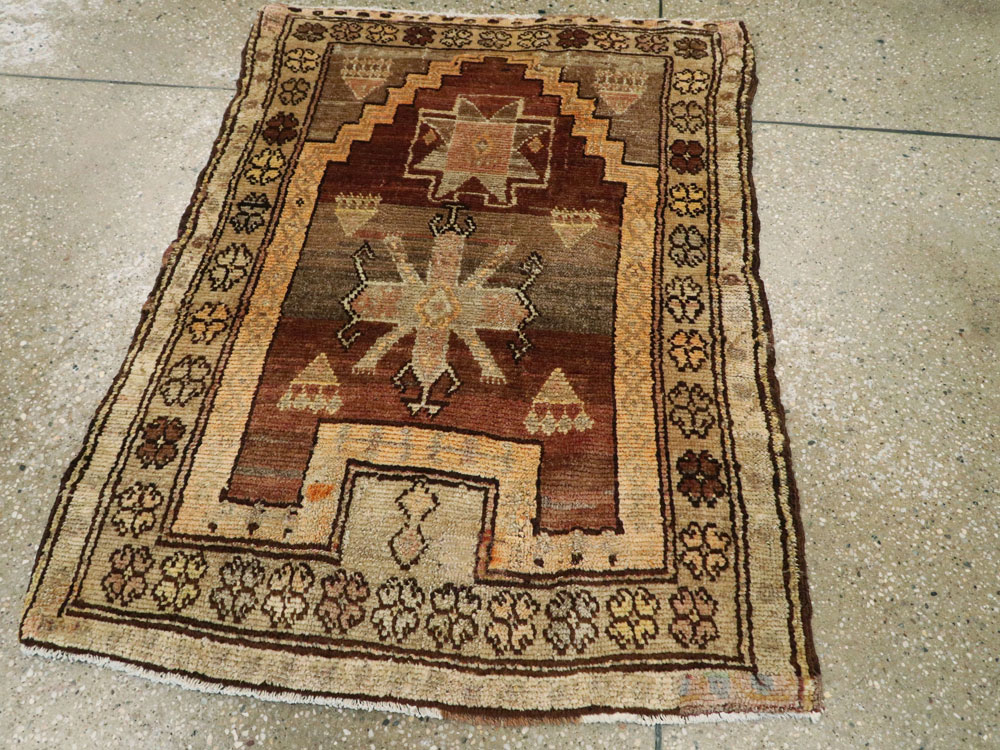 Vintage Turkish Anatolian Rug, No.15997 - Galerie Shabab