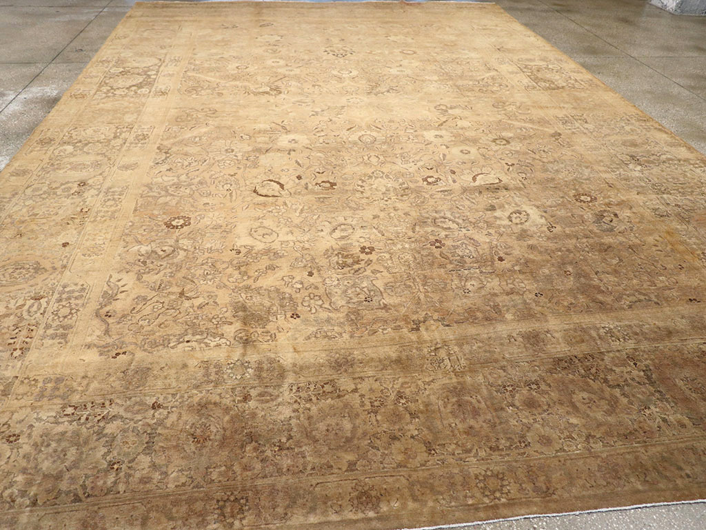 Antique Persian Tabriz Carpet, No.16134 - Galerie Shabab