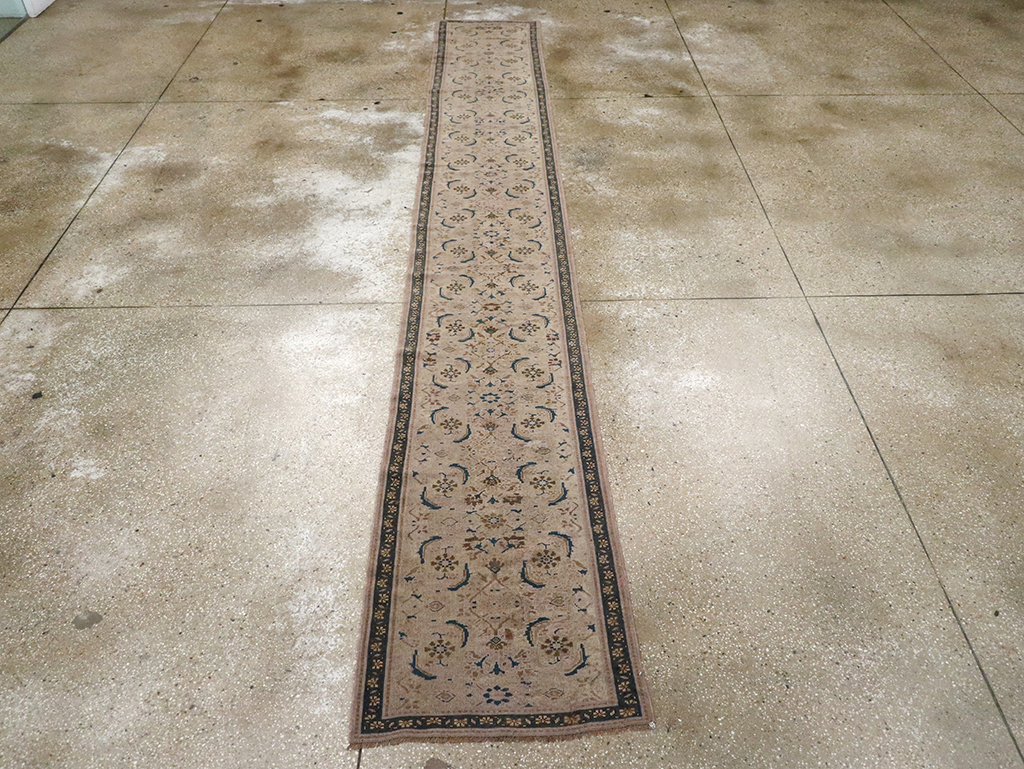 Antique Persian Kurd Runner, No.16340 - Galerie Shabab