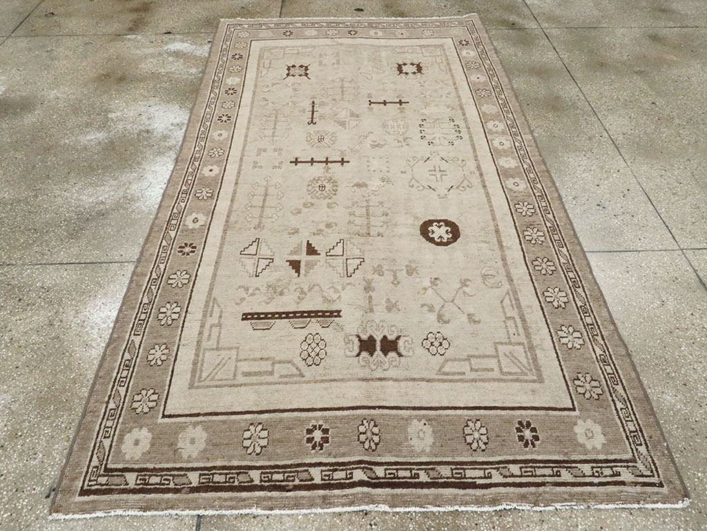 Vintage East Turkestan Khotan Rug, No.16482 - Galerie Shabab