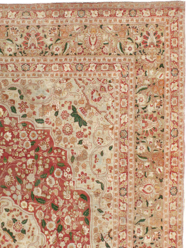 Antique Persian Tabriz Carpet, No.16633 - Galerie Shabab