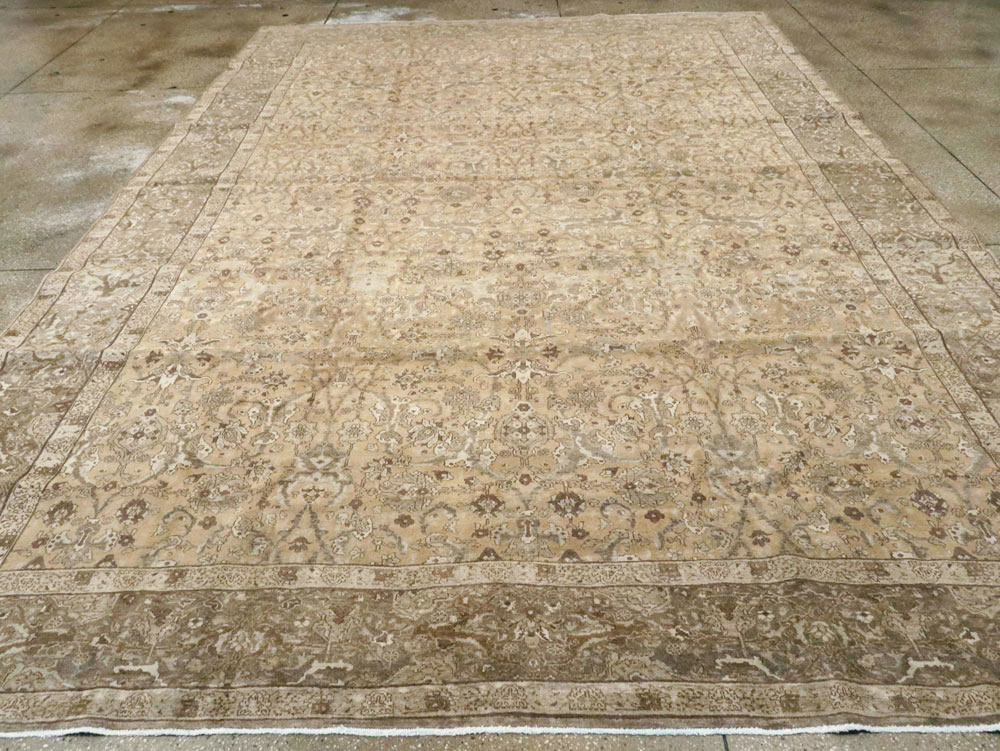 Antique Persian Tabriz Carpet, No.16671 - Galerie Shabab