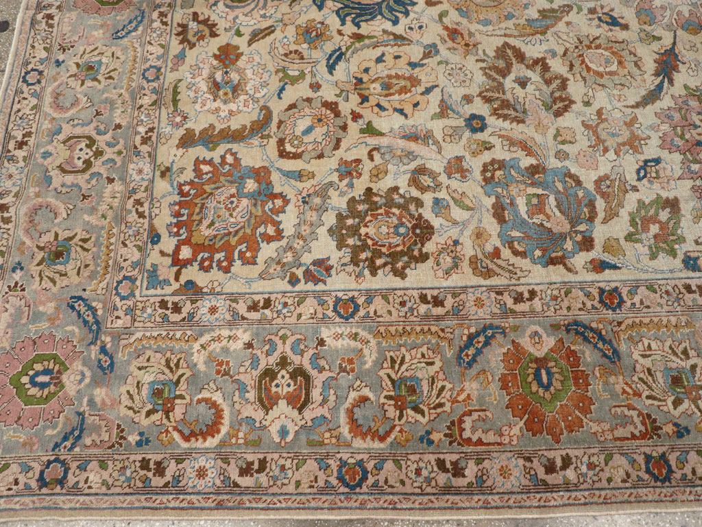 Antique Persian Tabriz Carpet, No.16672 - Galerie Shabab