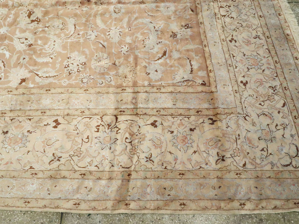 Vintage Persian Nain Carpet, No.17092 - Galerie Shabab