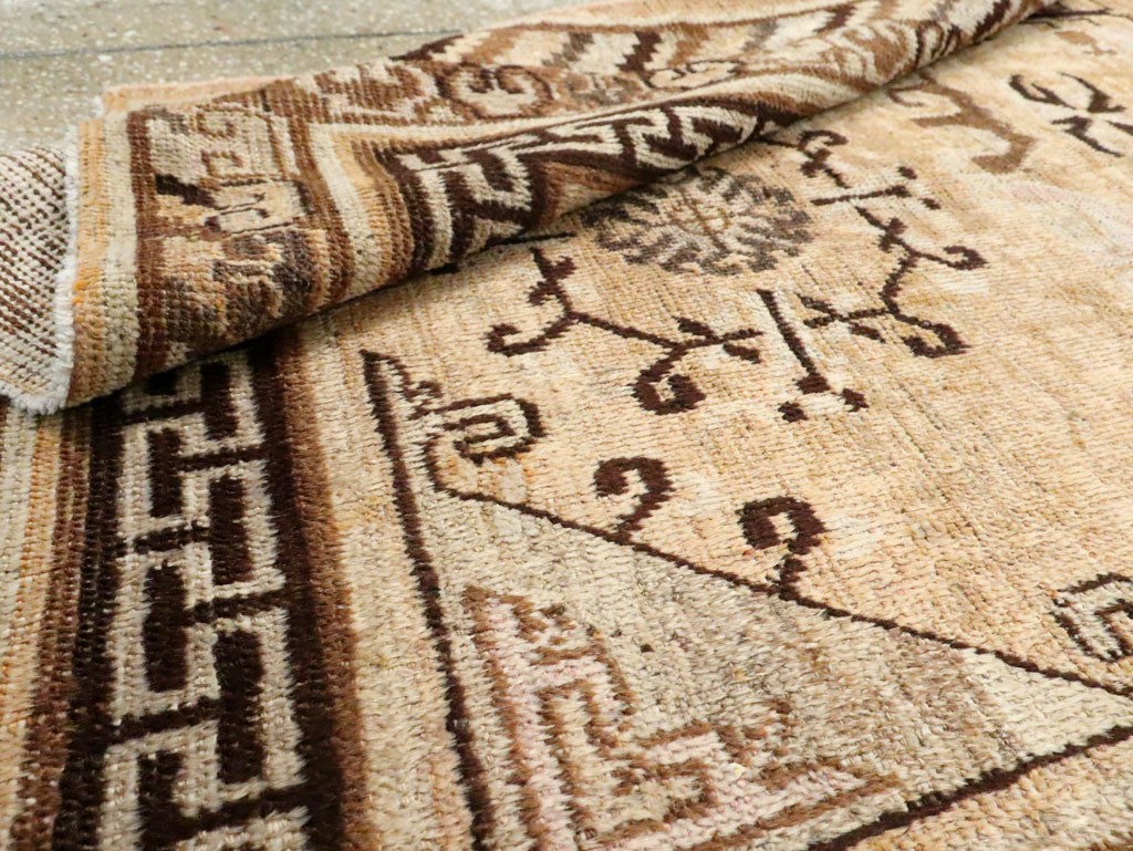 Antique Khotan Rug, No.17128 - Galerie Shabab