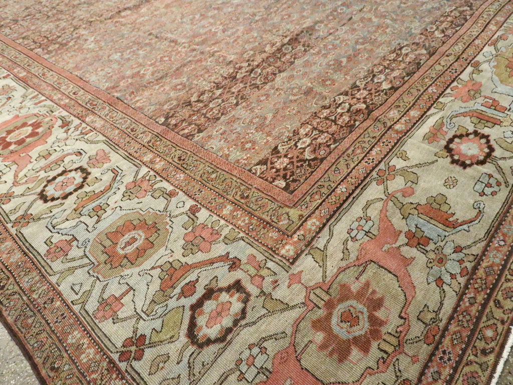 Antique Persian Sultanabad Carpet, No.17262 - Galerie Shabab