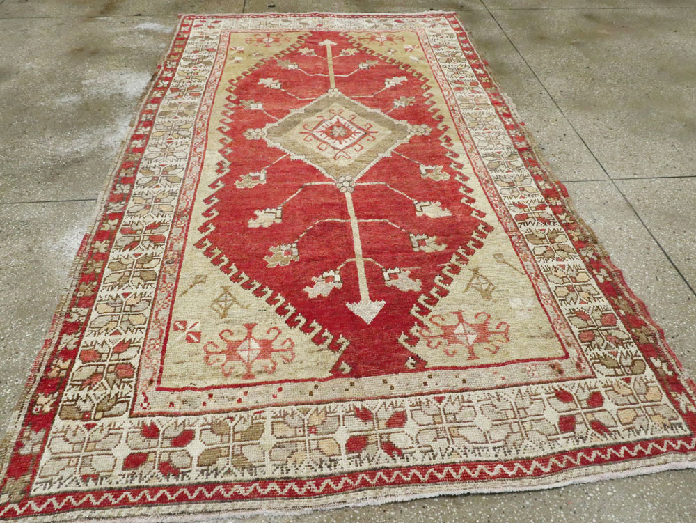 Antique Oushak Carpet, No.17376 - Galerie Shabab