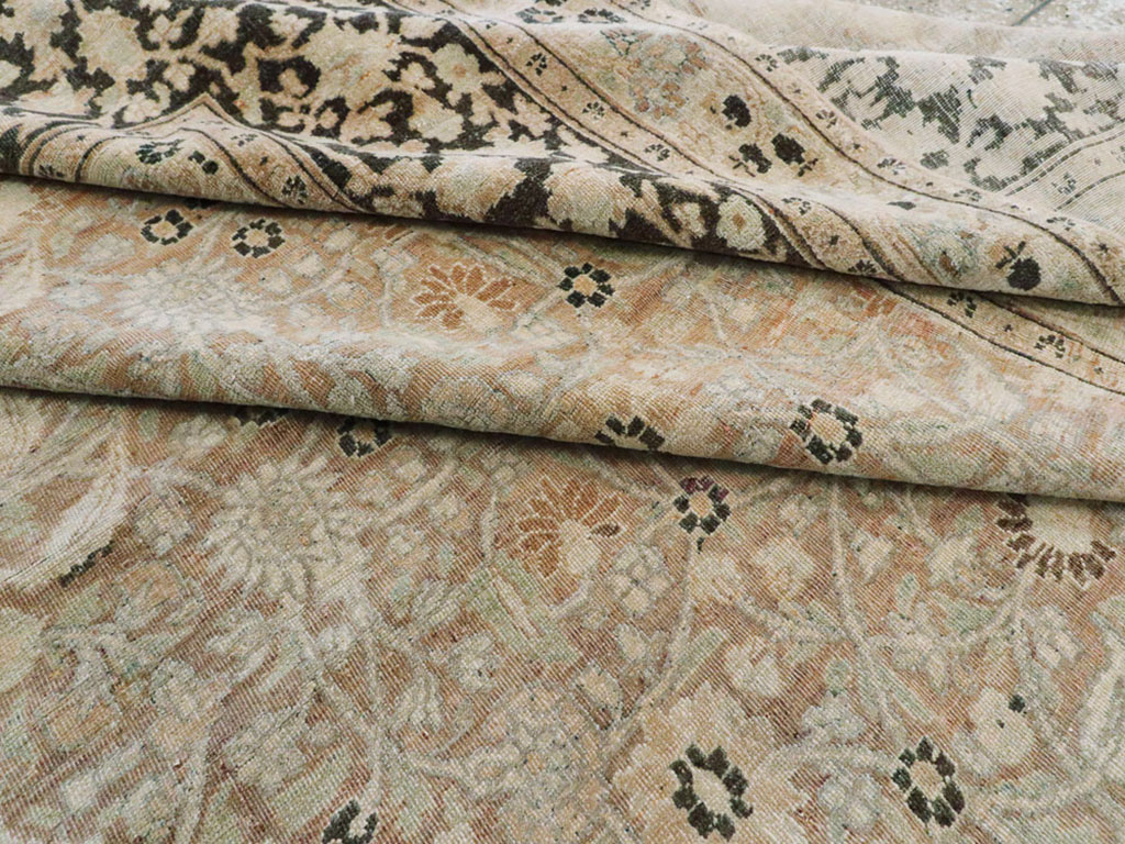 ANtique Persian Mashad Carpet, No.17550 - Galerie Shabab