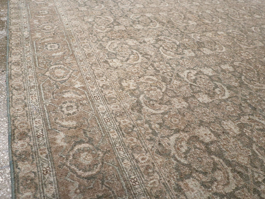 Antique Persian Tabriz Rug, No.17579 - Galerie Shabab