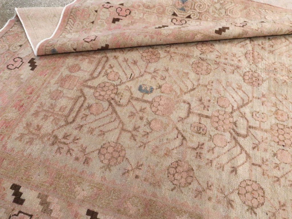 Vintage East Turkestan Khotan Carpet, No.17858 - Galerie Shabab