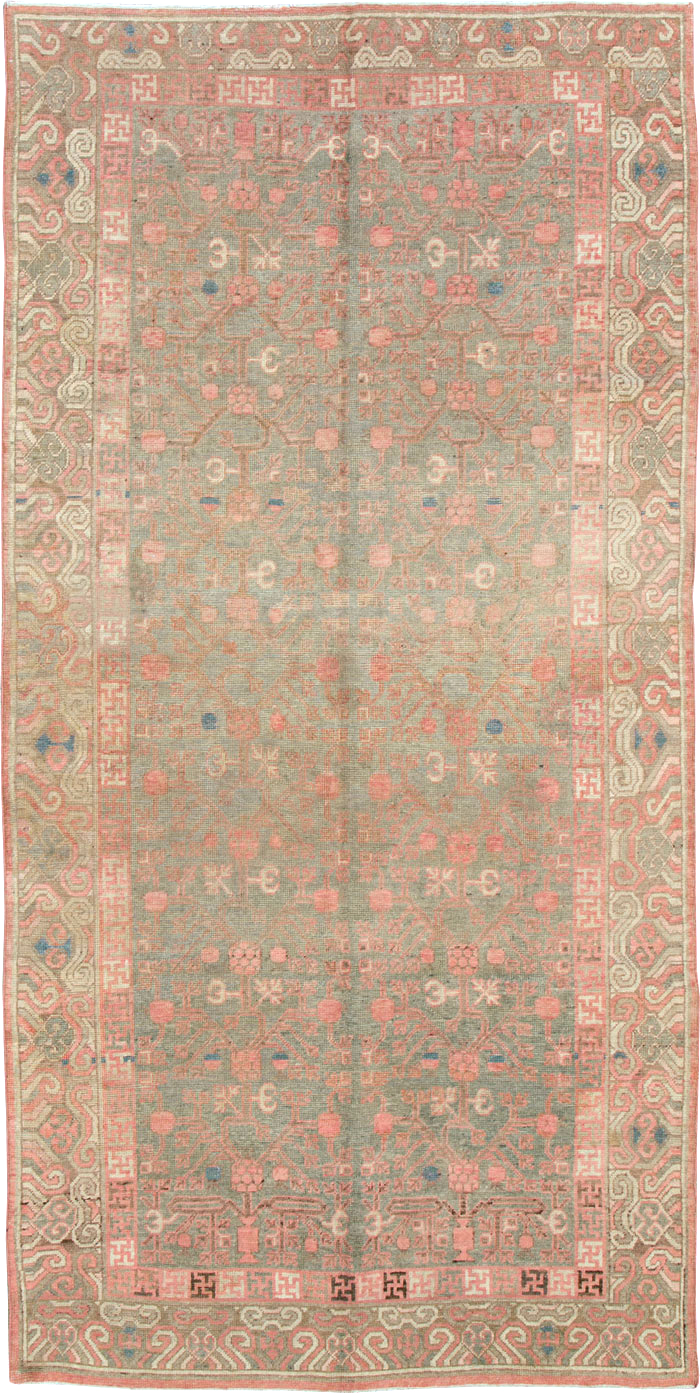 Vintage East Turkestan Khotan Carpet, No.17860 - Galerie Shabab