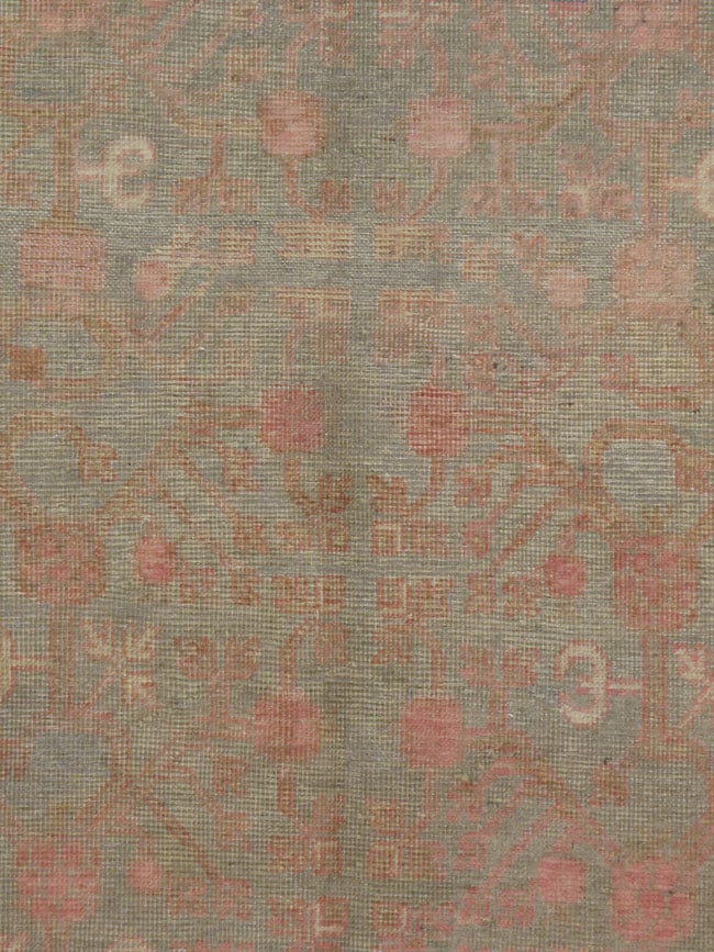 Vintage East Turkestan Khotan Carpet, No.17860 - Galerie Shabab