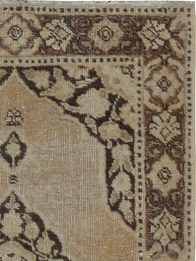 Antique Persian Tabriz Rug, No.17934 - Galerie Shabab
