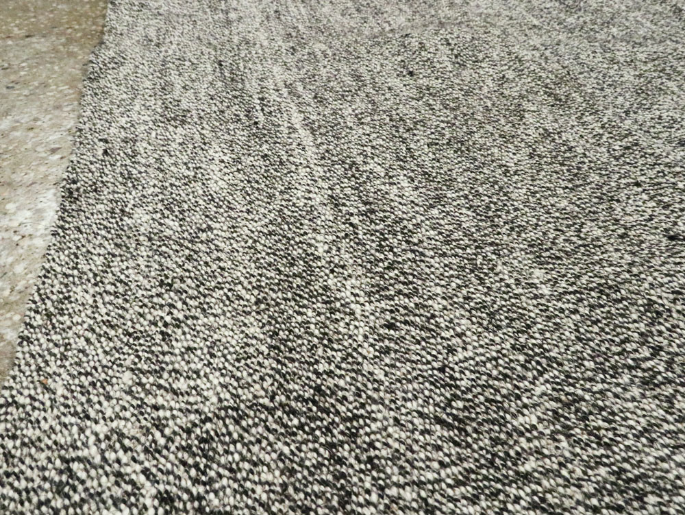 Vintage Flatweave Kilim Runner, No.18095 - Galerie Shabab