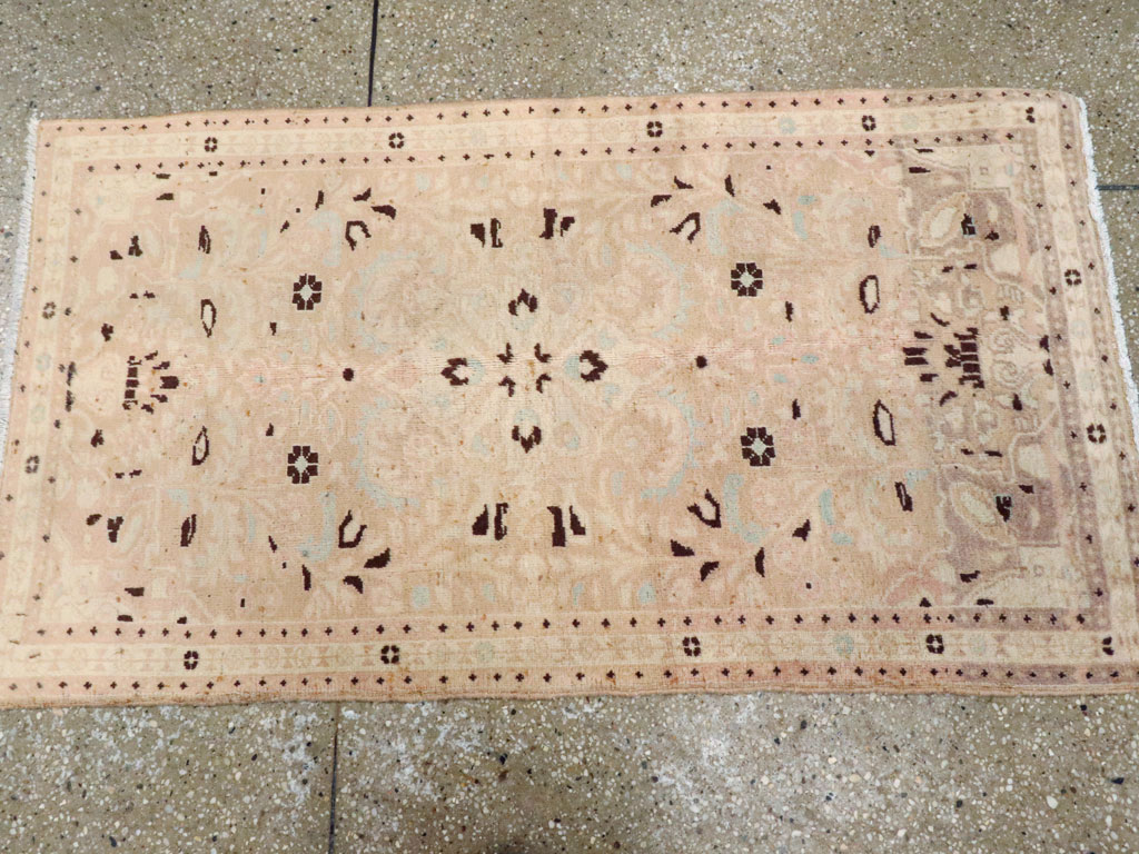 Antique Persian Tabriz Rug, No.18160 - Galerie Shabab