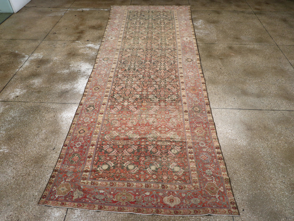 Antique Persian Malayer Long Gallery Carpet, No.18164 - Galerie Shabab