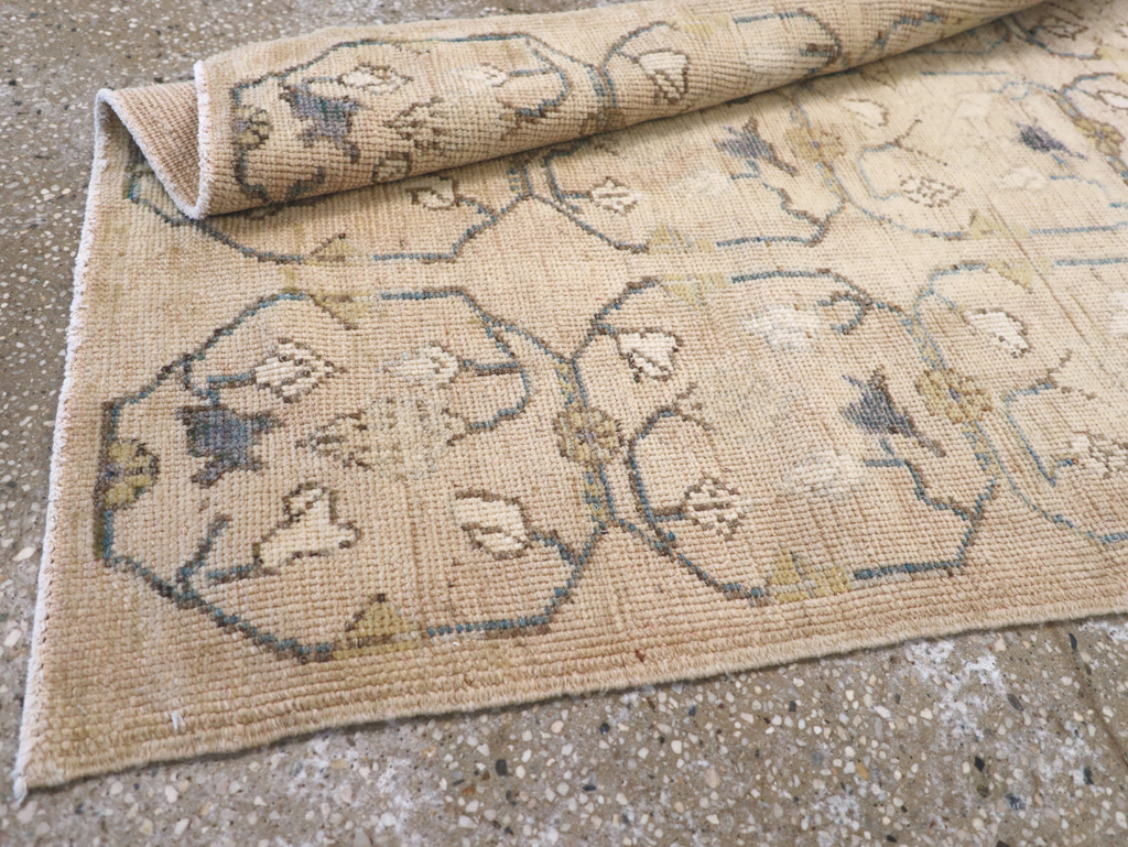 Vintage Turkish Anatolian Rug, No.18277 - Galerie Shabab