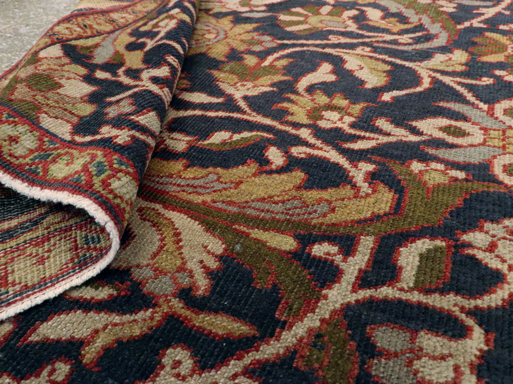 Antiuqe Persian Mahal Sampler Rug, No.18464 - Galerie Shabab