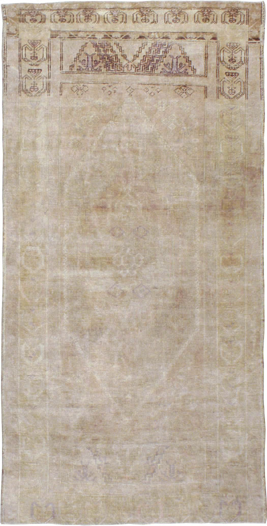 Vintage Turkish Oushak Rug, No.18602 - Galerie Shabab