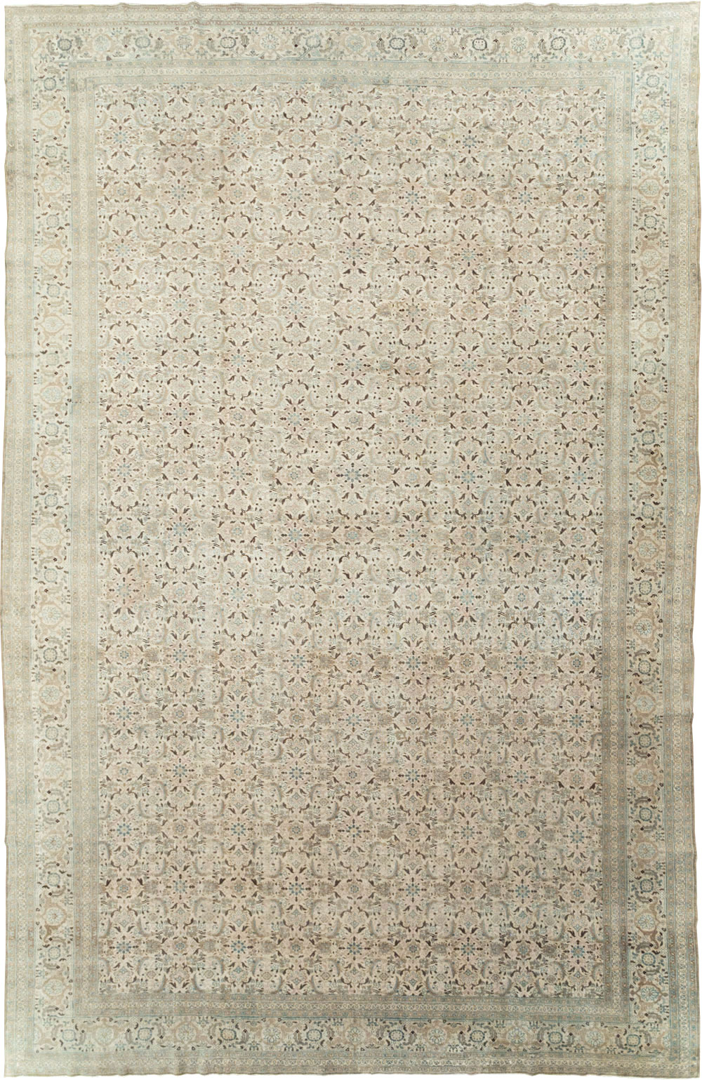 Antique Persian Tabriz Oversize Carpet, No.18782 - Galerie Shabab